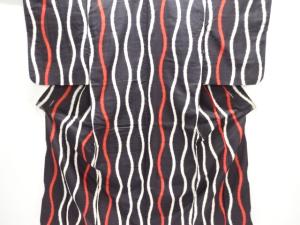 大正ロマン　立涌模様織り出し銘仙着物